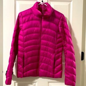 *Like New* | Uniqlo Featherweight Jacket | Women’s Size Small